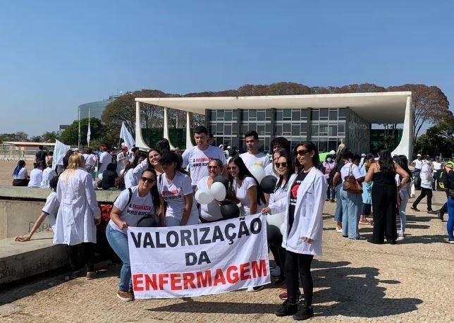 Piso Nacional da Enfermagem: 'o grande gargalo é a fonte de custeio, mas a lei é constitucional', destaca especialista