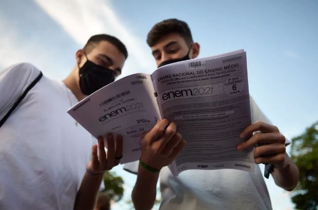 Enem 2022: a pouco mais de um mês das provas, professor dá dicas para melhorar o rendimento nos estudos