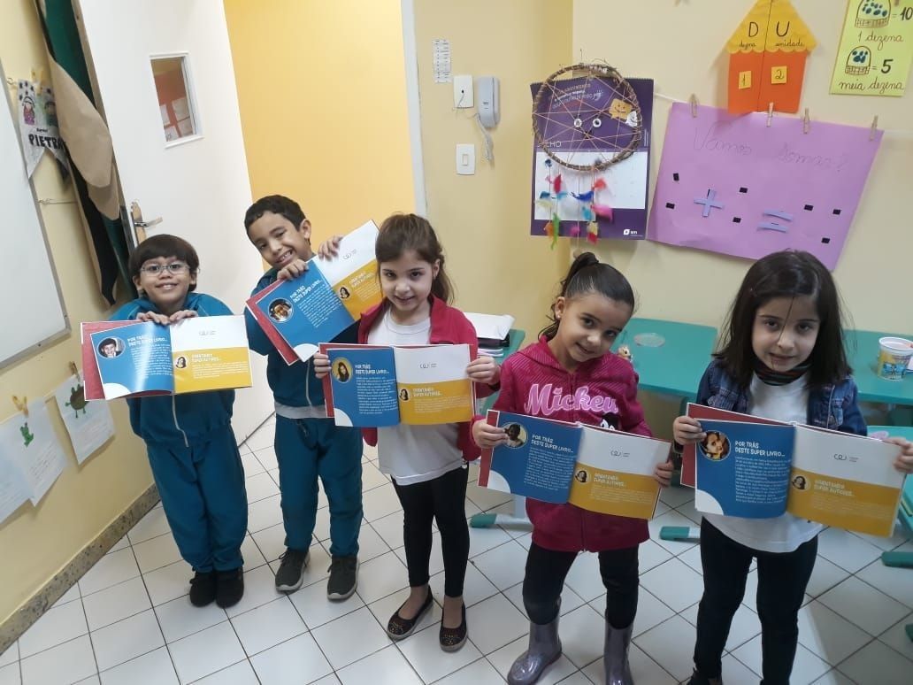 Dia Nacional da Alfabetização: startup Superautor estimula alfabetização e aletramento com projeto gratuito para redes públicas e privadas de ensino