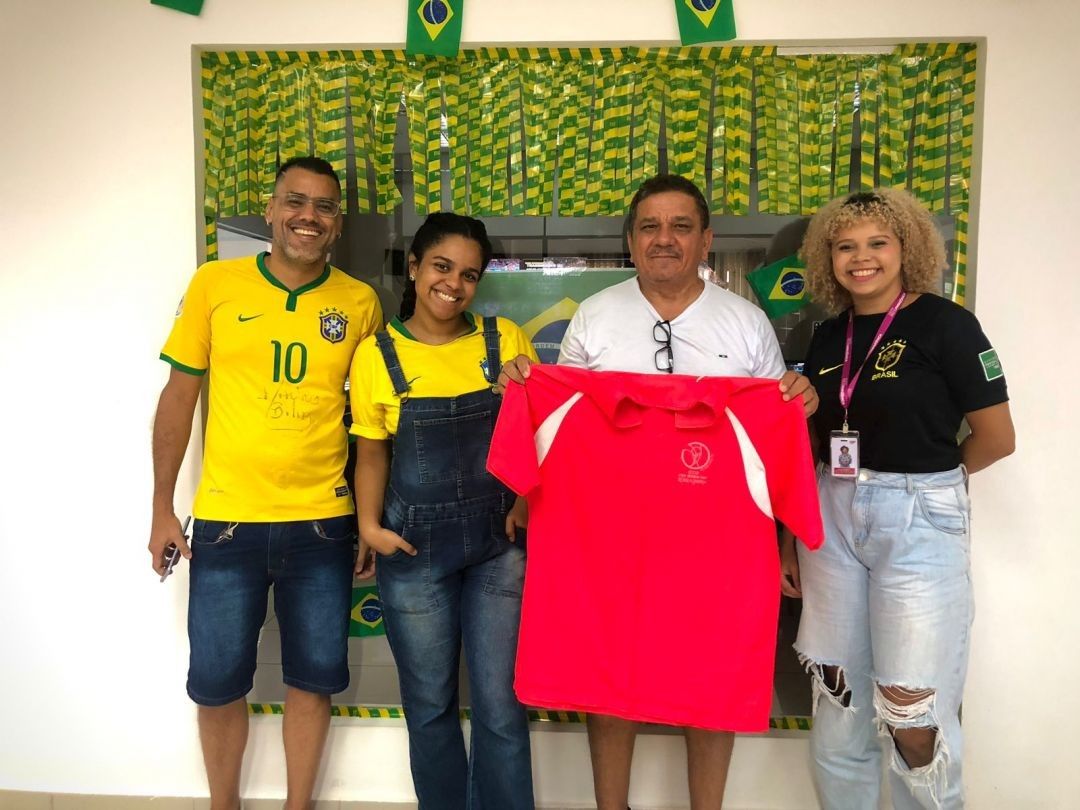 "Troquei a camisa da seleção com um torcedor coreano apenas por gestos e guardo até hoje", conta acreano que estava na estreia do Brasil na Copa de 2002