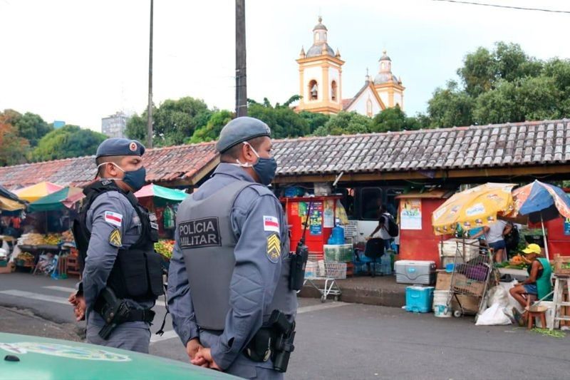 Natal Mais Seguro: Polícia Militar realiza operação para reforçar segurança em áreas comerciais no Centro de Manaus