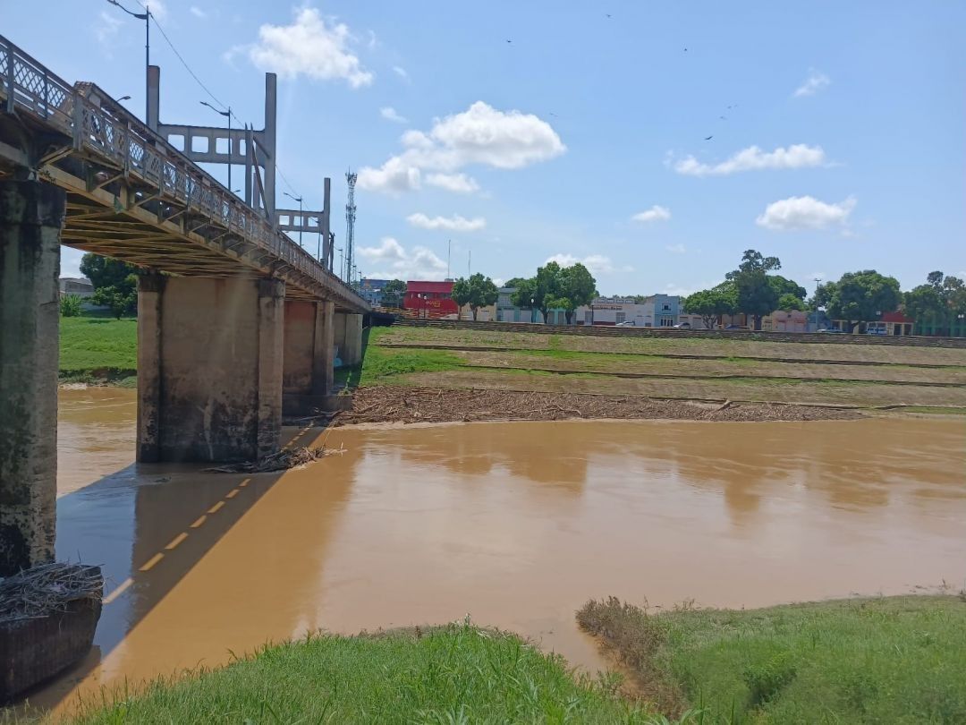 Em Rio Branco, o nível do Rio Acre aumenta devido o volume de chuvas