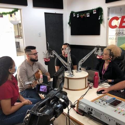 Garotos do Sótão é atração musical de transmissão do jogo Brasil x Croácia promovido pela Rede Amazônica no shopping de Rio Branco