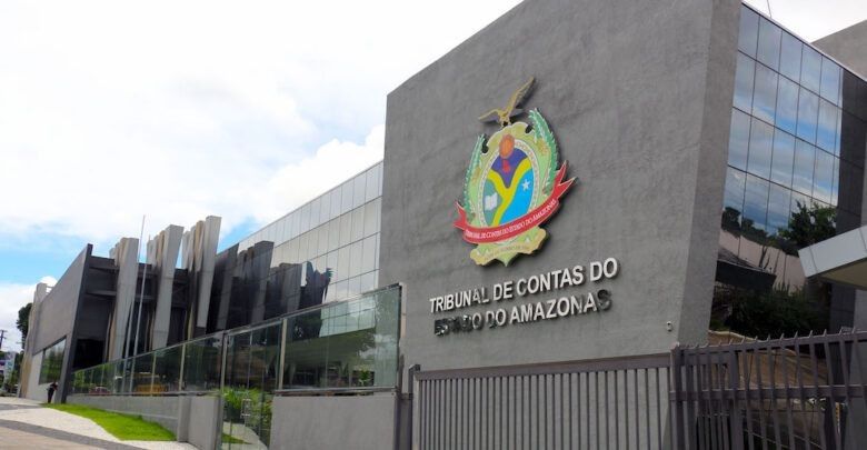 TCE-AM analisa contas do prefeito David Almeida nesta terça-feira (13)