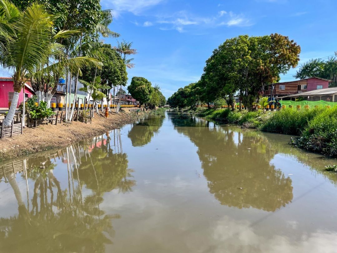 Em Macapá ação percorre maior canal da cidade para retirar lixo e evitar alagamentos no período de chuvas