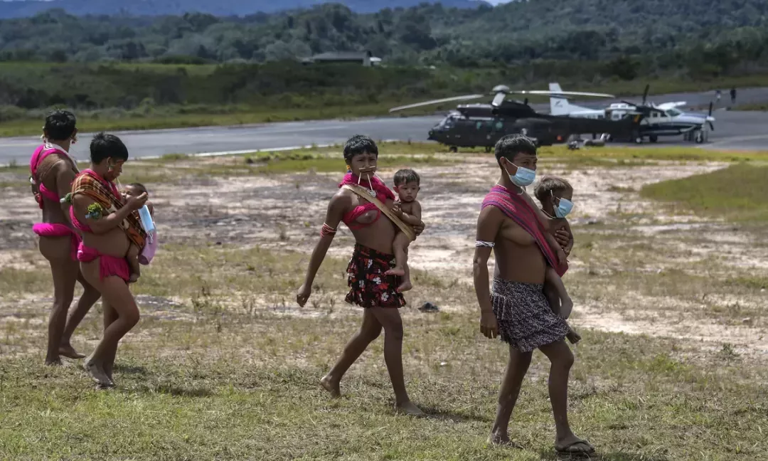 Quase metade dos 30 mil indígenas da terra Yanomami está doente