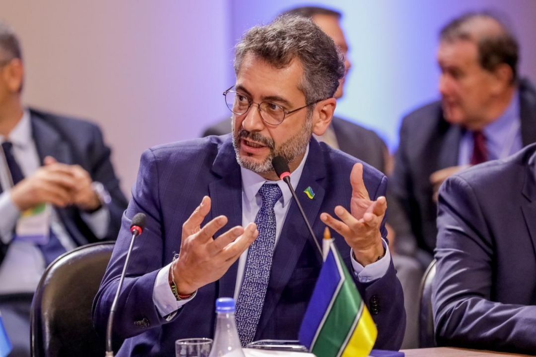 Governador do AP leva projeto de integração regional para reunião com Lula