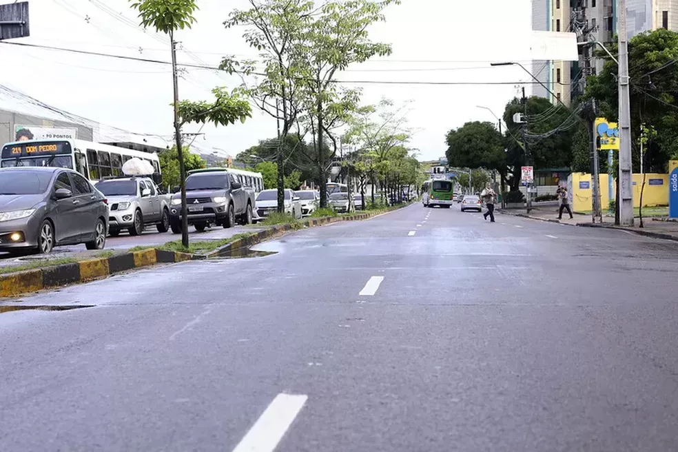 Obras na avenida Djalma Batista começam nesta quarta-feira (15)