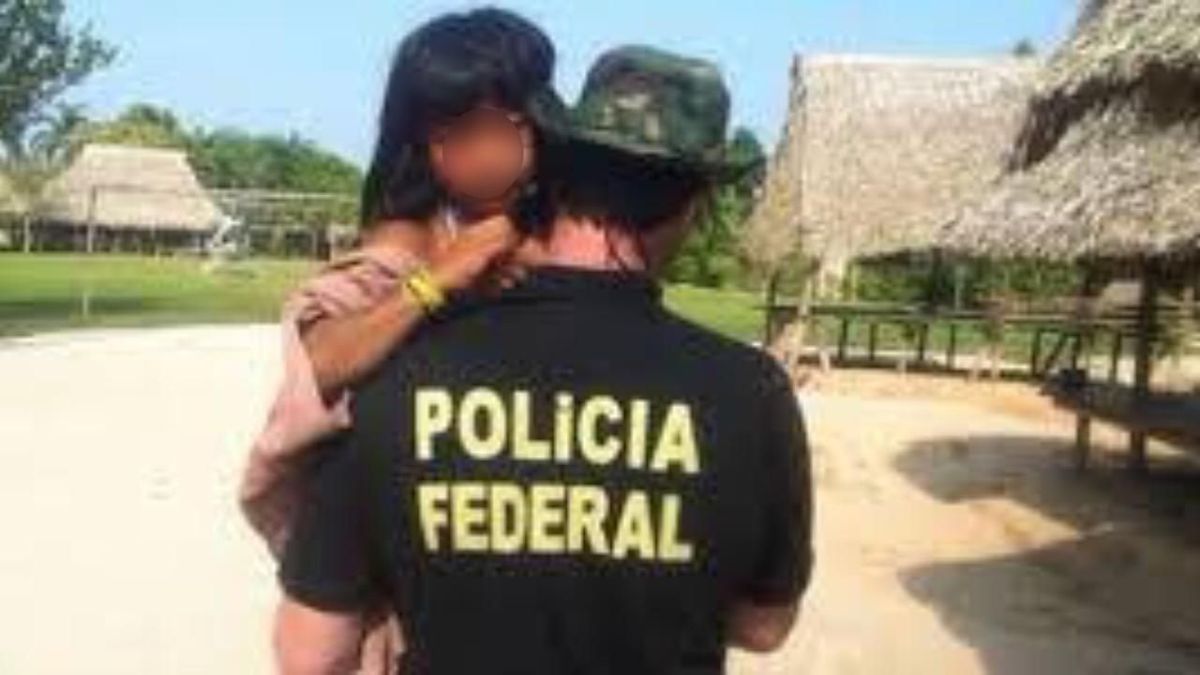 PF faz operação contra comerciantes suspeitos de reter cartões de benefício social de indígenas no AC