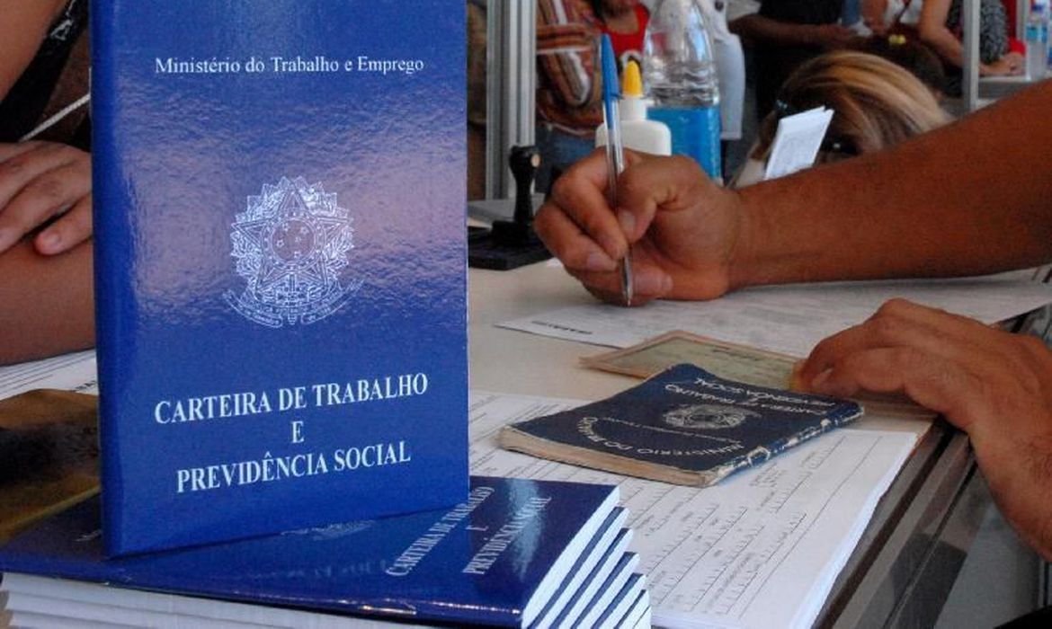 Pesquisa da CNI aponta preocupação da população com o desemprego