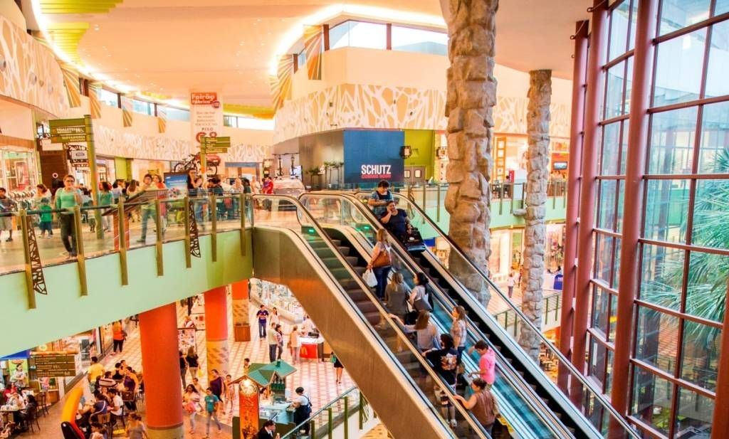 Após apelo de lojistas, governo do AM amplia horário de funcionamento de shoppings e galerias