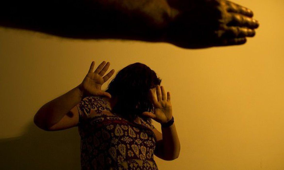 Amapá adere à campanha 'Nem Pense em Me Matar' para chamar atenção a casos de violência contra mulheres