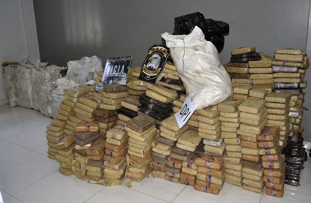 Justiça decreta prisão de dez policiais do Amazonas investigados por tráfico de drogas, roubo e sequestro