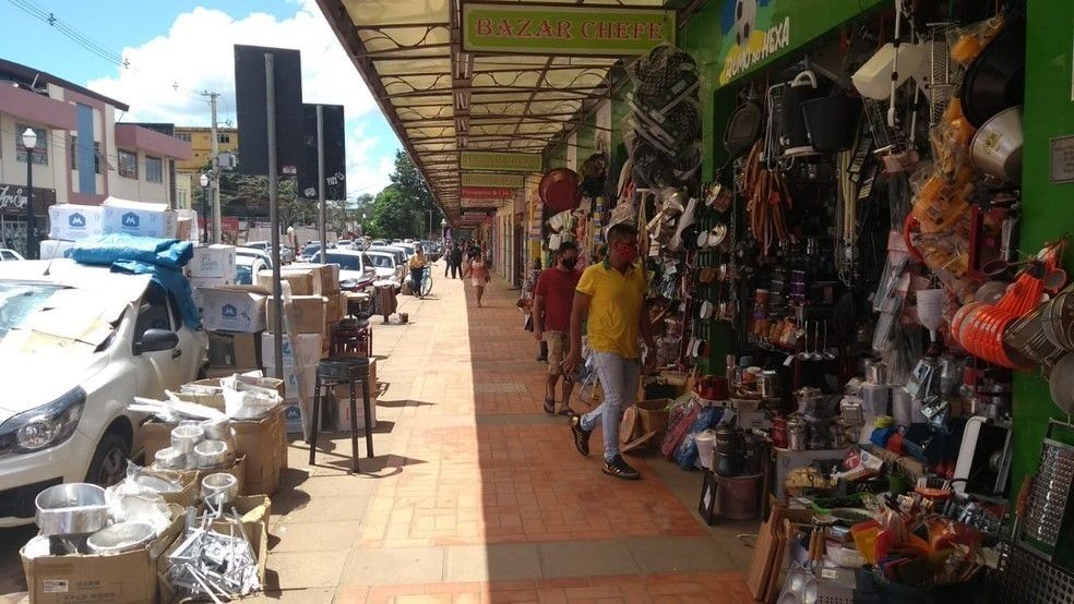 Governo do AC muda decreto e comércio de Rio Branco reabre com 20% da capacidade neste sábado (24)