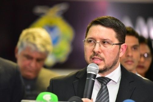 Vice-governador do AM, Carlos Almeida quebra silêncio e fala sobre distanciamento da gestão Wilson Lima: "não participei de nenhum ato criminoso"