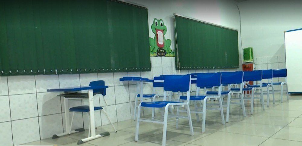 Profissionais da educação seguem com paralisação e ano letivo não inicia na maioria das escolas do Acre