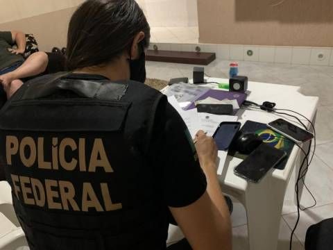 Polícia Federal cumpre 42 mandados judiciais no Acre e em mais cinco estados durante operações