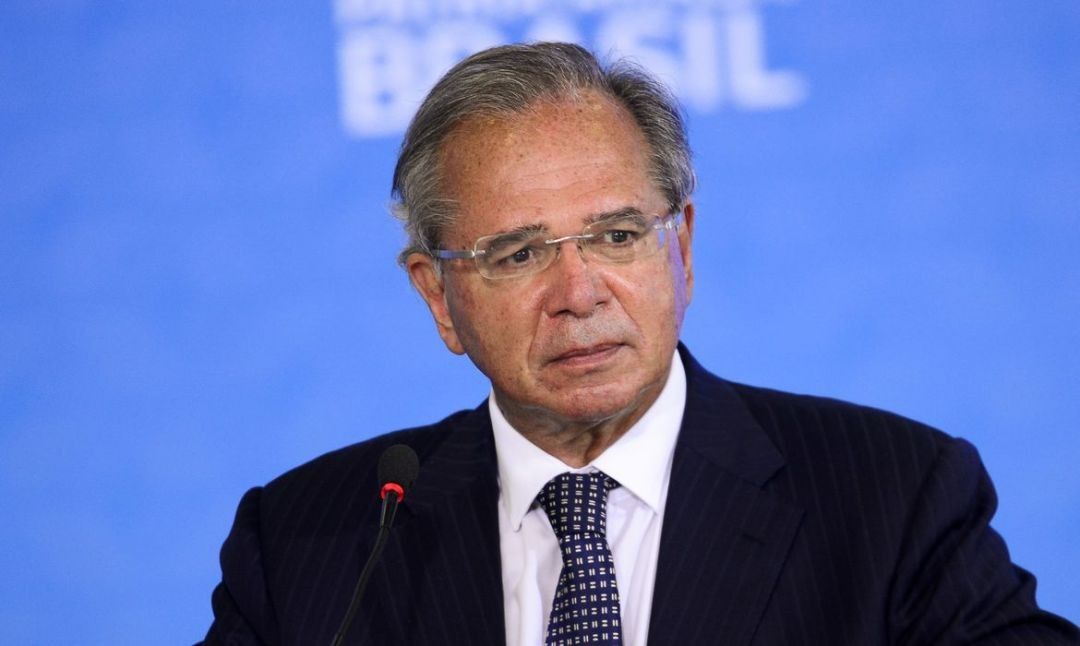 Ministro da Economia afirma que governo pode renovar auxílio emergencial por até três meses