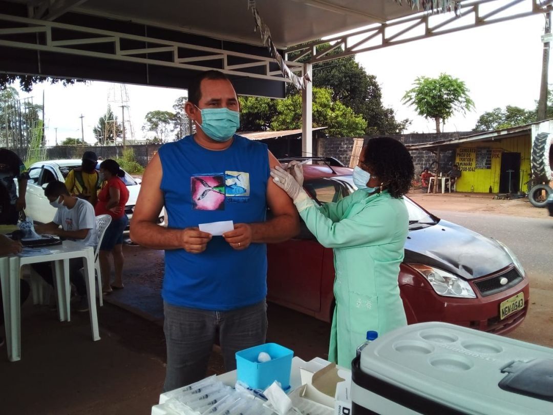 “Perdi minha mãe há pouco tempo. Era um sonho dela ver todos os filhos vacinados”, declara macapaense sobre vacina contra Covid-19