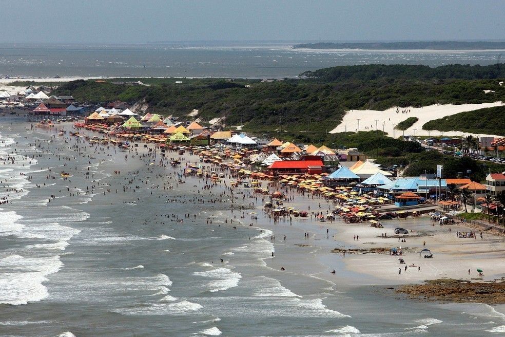 Campanha 'Julho sem plástico' busca conscientizar veranistas sobre descarte de resíduos nas praias no Pará