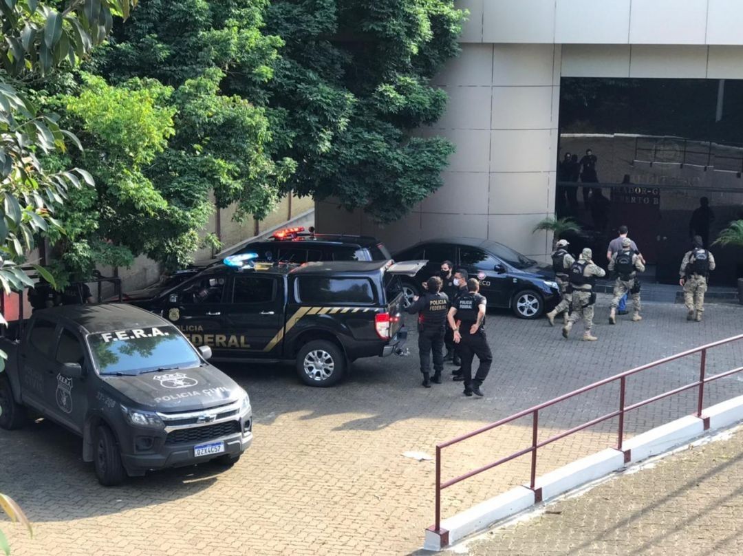 Três policiais e um delegado são presos durante operação do Ministério Público no Amazonas