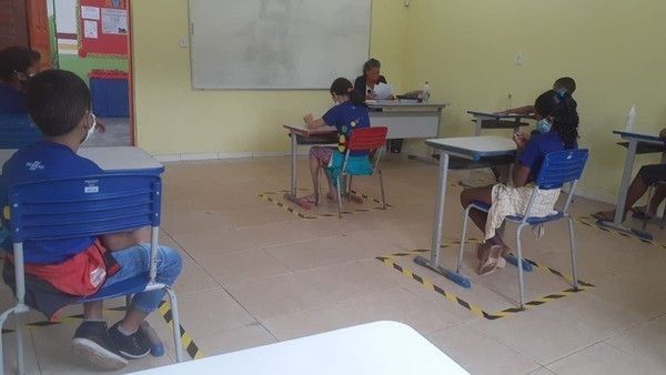 Aulas presenciais em Macapá retornam gradativamente para alunos do quinto ano