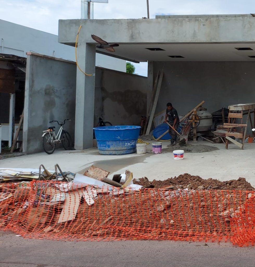 Obras sem licenciamento são embargadas pela Prefeitura de Macapá