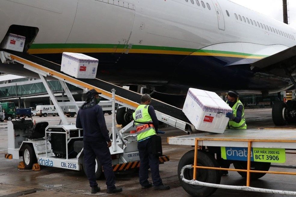 Amazonas recebe duas novas remessas de vacina contra Covid-19 nesta quarta-feira (21)