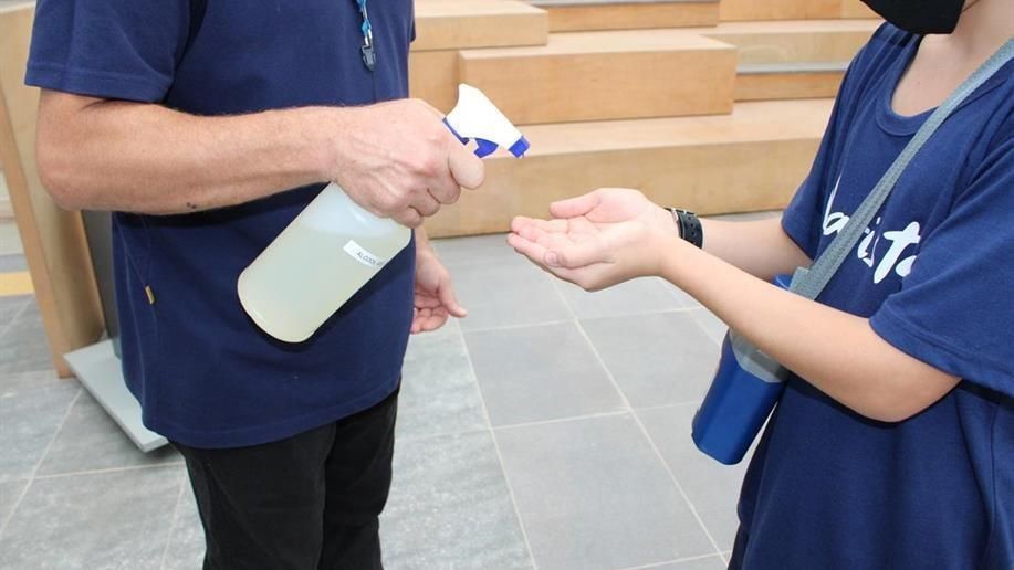 Após alunos testarem positivo para covid-19, escola particular suspende aulas presenciais em Belém