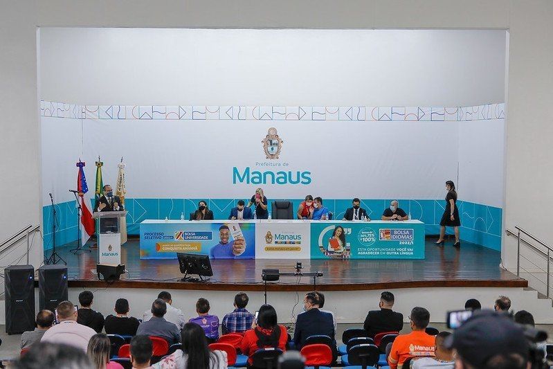 Prefeitura de Manaus lança edital de processo seletivo para novas edições dos programas Bolsa Universidade e Bolsa Idiomas