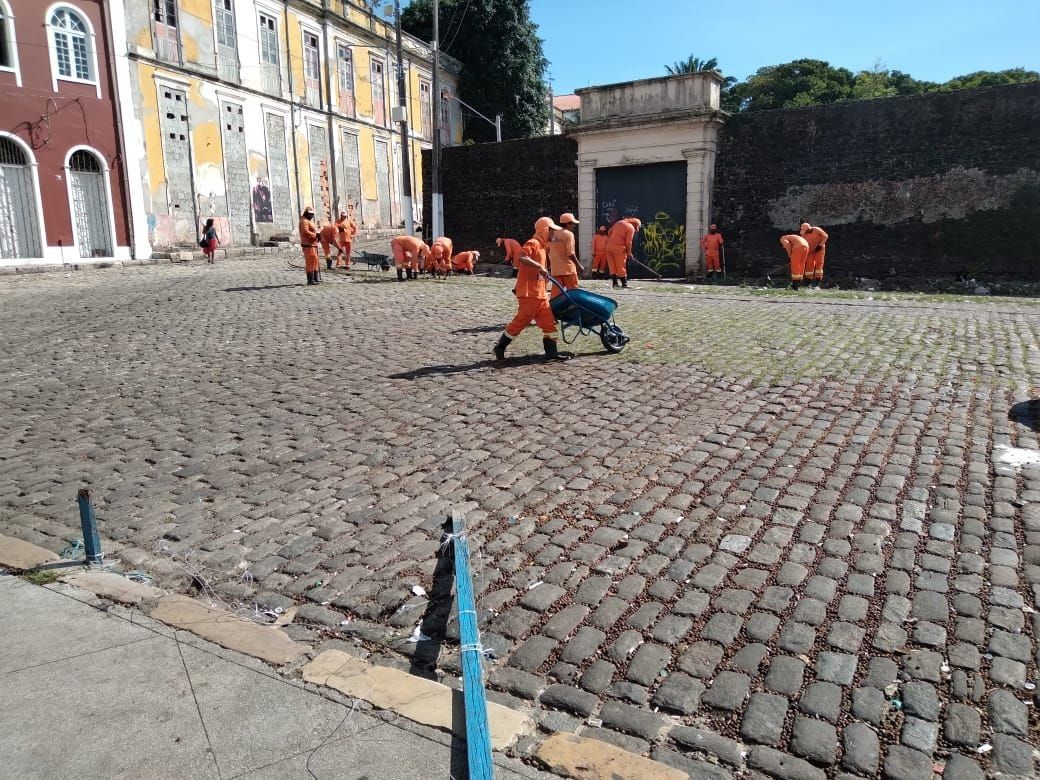 Ação da prefeitura começa a revitalizar a Feira do Açai, no complexo do Ver-o-Peso, em Belém