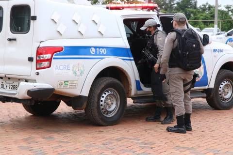 Segunda fase de operação no AC cumpre mandados contra organização criminosa que se promovia em redes sociais