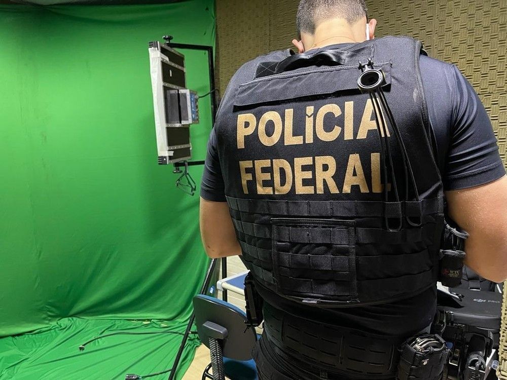 Policias federal e civil realizam ações em Macapá para cumprimento de busca e também de prisão