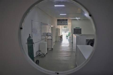 "A pandemia só é controlada com a política de vacinação e testagem" afirma presidente da CBDL
