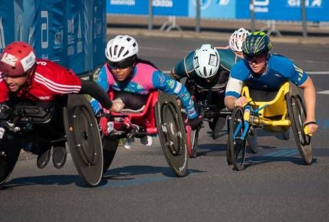 Festival Paralímpico apresenta esporte a crianças com deficiências