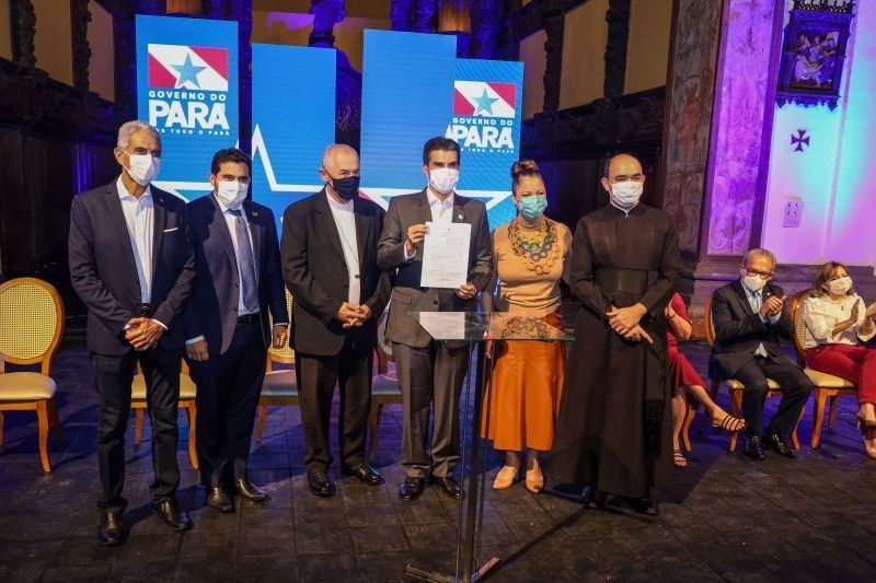 Governo do Pará anuncia revitalização de imóveis no Centro histórico de Belém e recurso para o Círio de Nazaré 2022