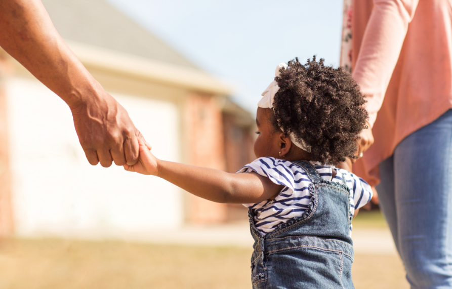 Conheça o Projeto 'Família Acolhedora', que capacita pessoas para garantir acolhimento e afeto à crianças em vulnerabilidade no Acre