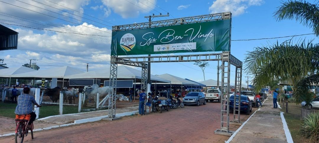 Produtores rurais de Xapuri, interior do Acre, promovem feira de negócios com palestras, shows musicais, rodeio, ciclismo e outras atrações
