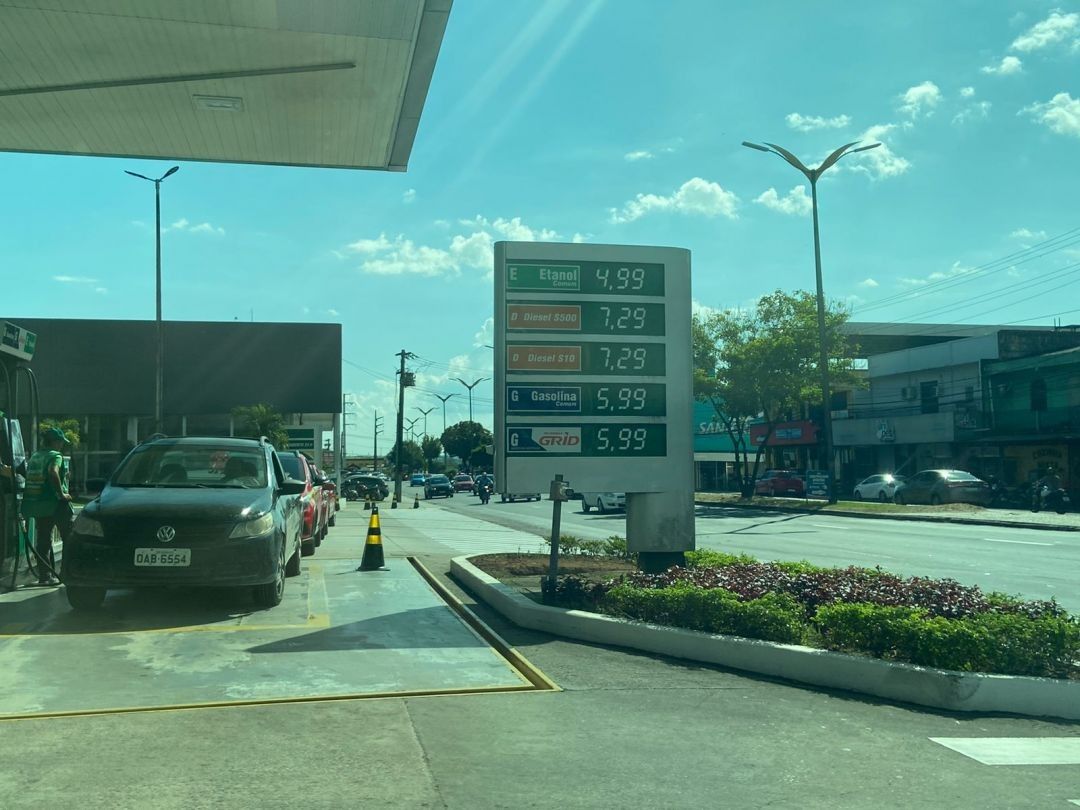 Procon-AM registra gasolina mais barata em Manaus; fiscalização continua, avalia diretor do órgão