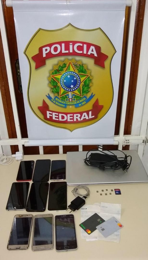 PF cumpre mandados de busca e apreensão no AC durante operação que investiga fraudes relacionadas ao auxílio emergencial