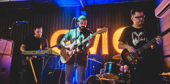 Banda acreana celebra 60 anos de álbum dos Beatles com show em Rio Branco