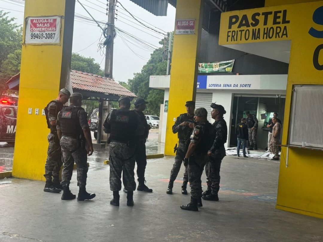Criminosos explodem casa lotérica durante assalto na Zona Norte de Manaus