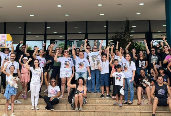 Manifestação no Acre pede justiça pelo Cão Orelha