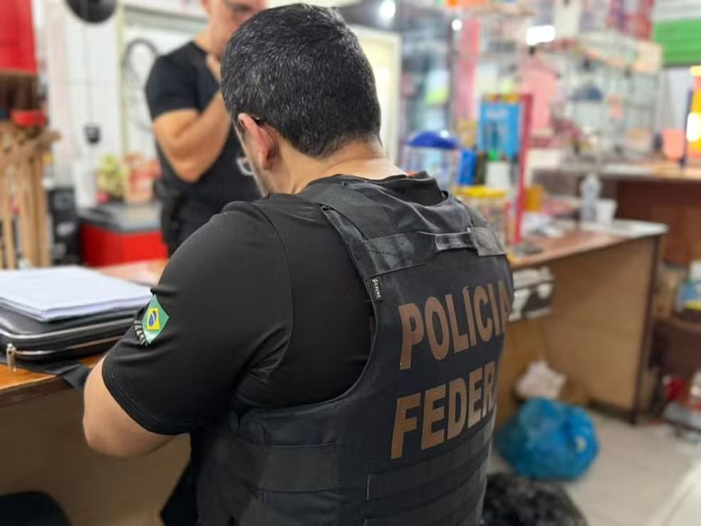 Polícia Federal prende sete pessoas em operação contra tráfico e lavagem de dinheiro no Amazonas