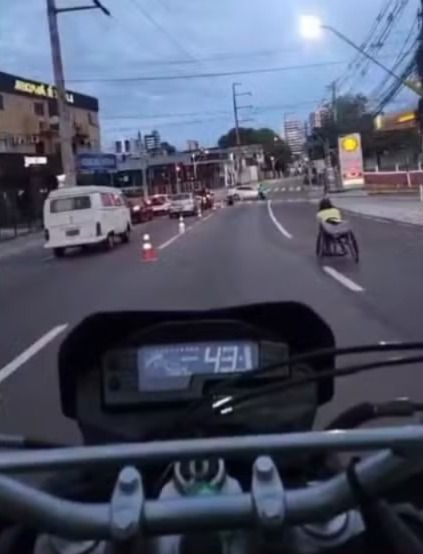 Paratleta é atropelada por motorista embriagado enquanto participava de corrida de rua
