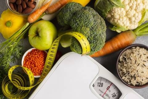 Quais alimentos merecem espaço no prato e quais exigem mais cuidado