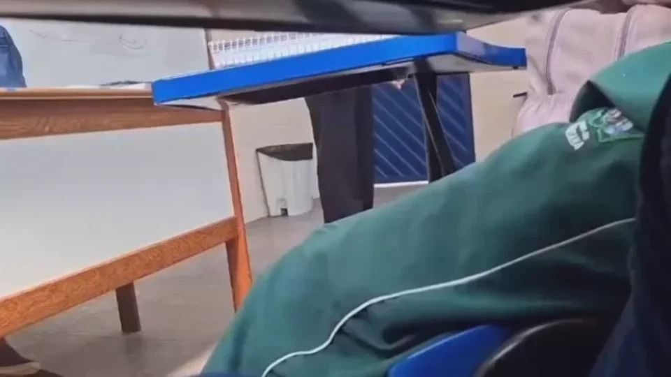 Pedagoga é investigada após fala polemica contra pais de alunos em escola de Manaus