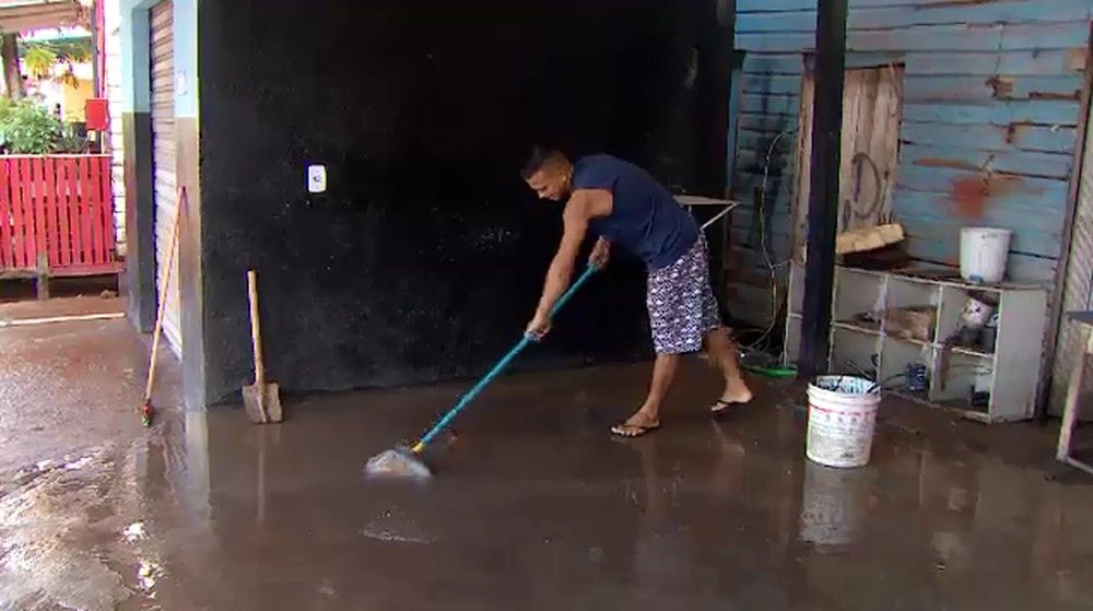 Fortes chuvas geram transtornos e mais de 30 pontos de alagamentos em Macapá