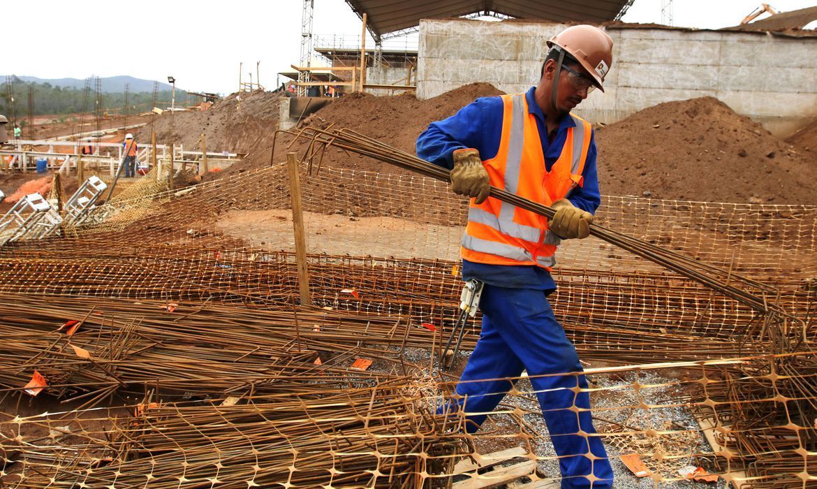 Sindicato da Indústria da Construção Civil do AP prevê alta no desemprego de até 50% neste fim de ano