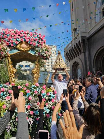 Católicos celebram Círio de Nazaré no RJ